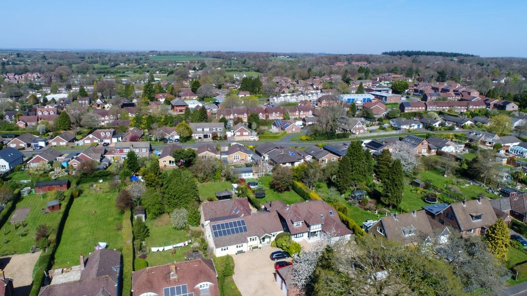 Property photo 2 of 25 Dji_0305