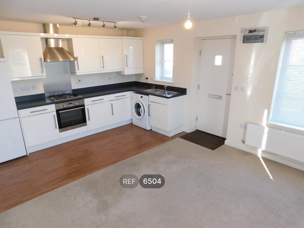 Property photo 2 of 13 Lounge