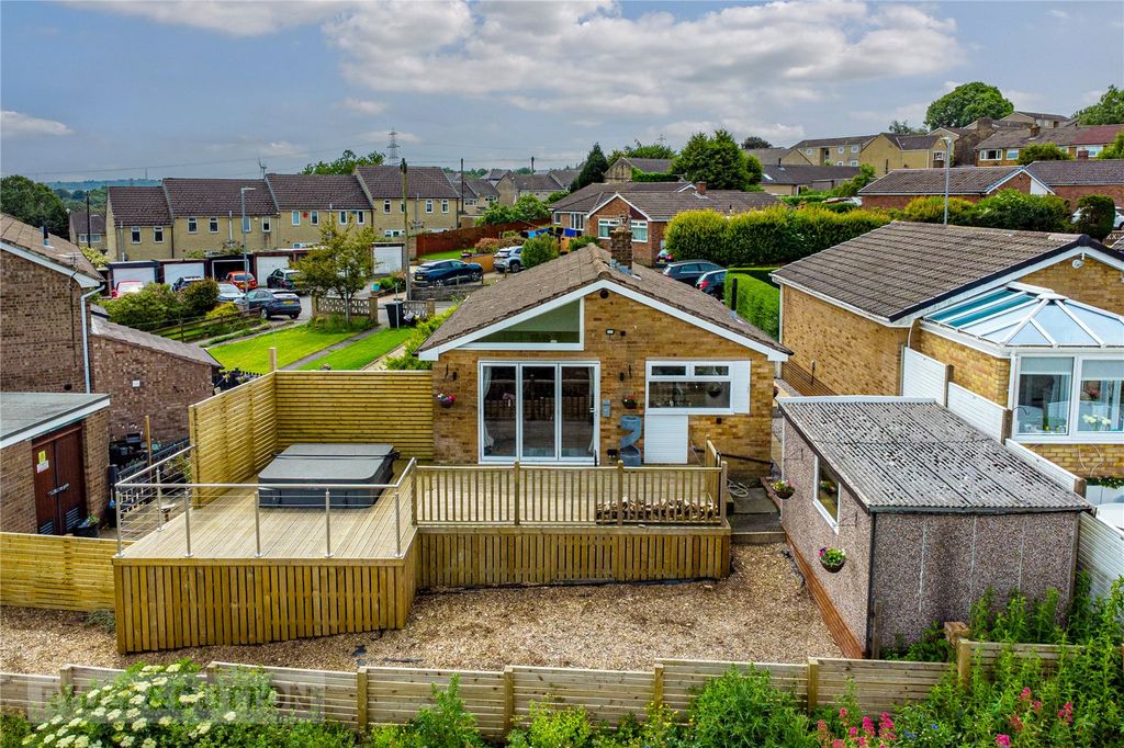Property photo 1 of 19 Picture No. 04