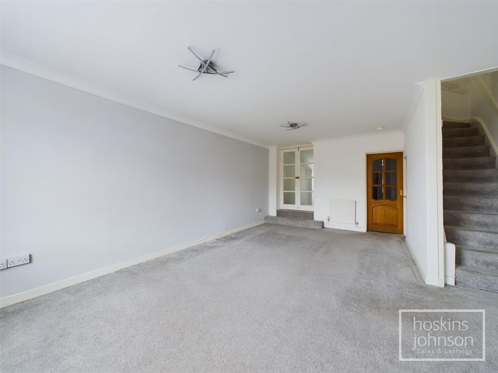 Property photo 2 of 14 Lounge