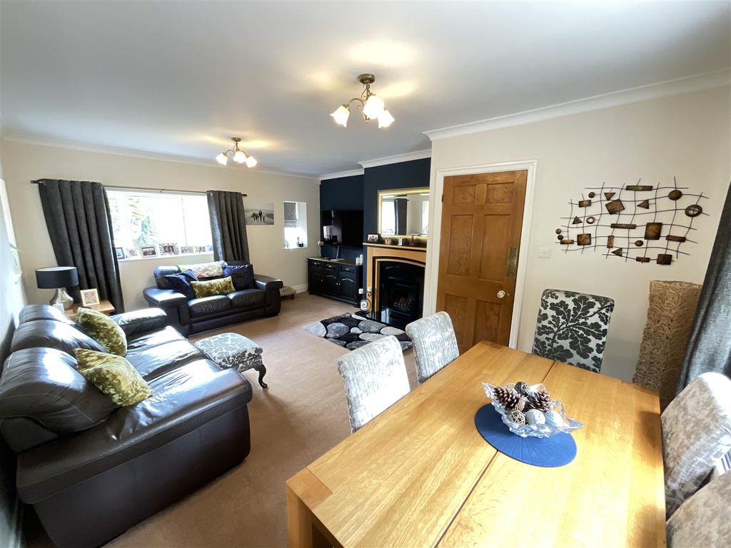 Property photo 2 of 28 7A5Af3Db-7165-4E3C-Aed2-589Cdafda61B.Jpeg