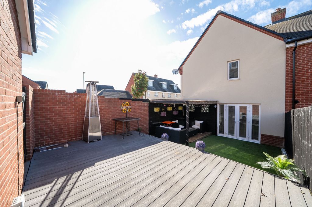 Property photo 2 of 24 Rear Garden