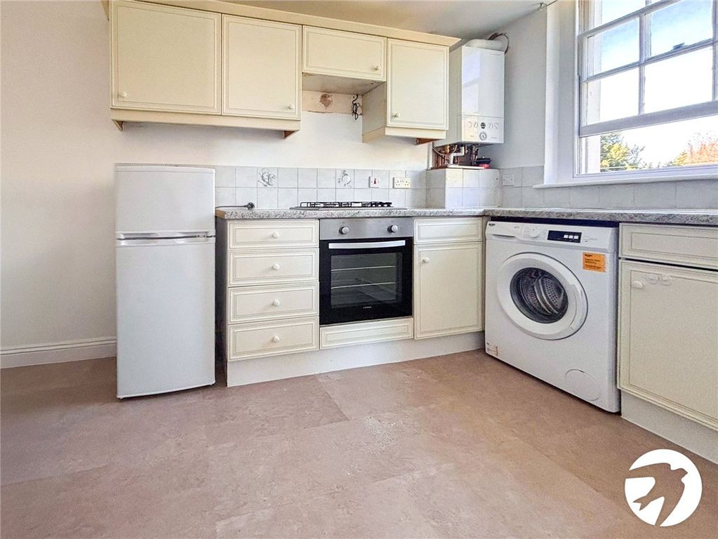 Property photo 3 of 6 Picture No. 04