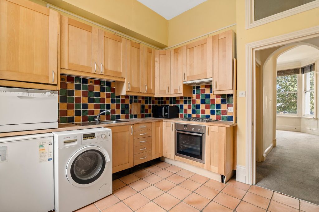 Property photo 3 of 5