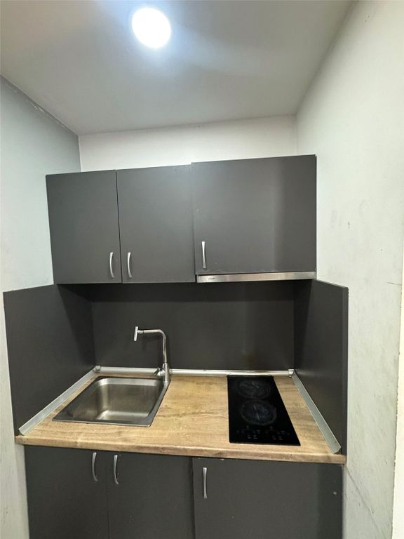 Property photo 2 of 5 Picture No. 03