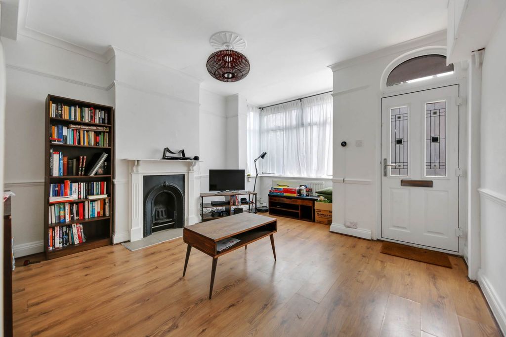 Property photo 2 of 16