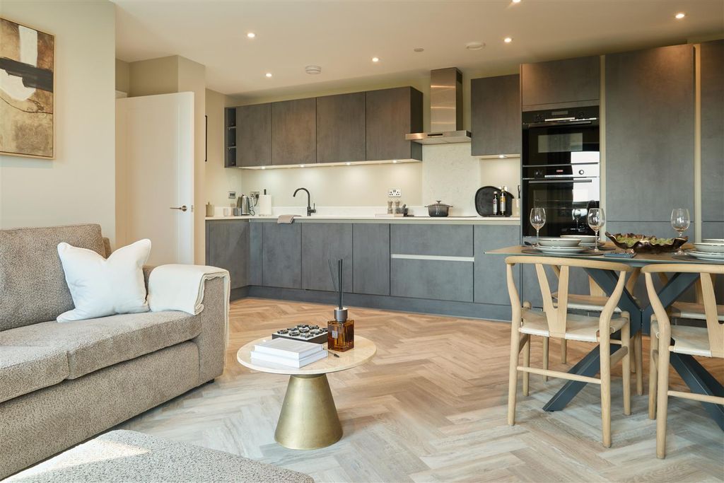 Property photo 1 of 35 1