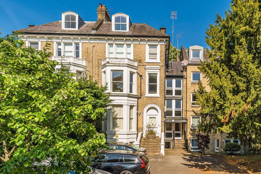 Property photo 1 of 6