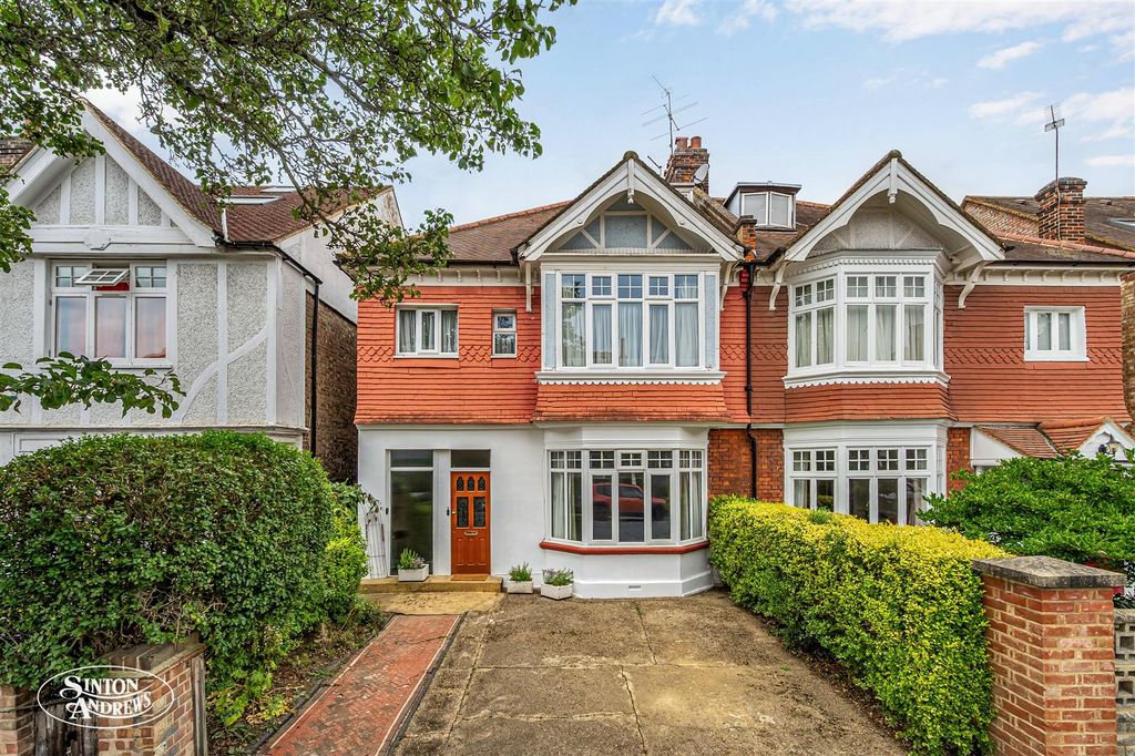 Property photo 1 of 15 11, Lavington Road-5.Jpg