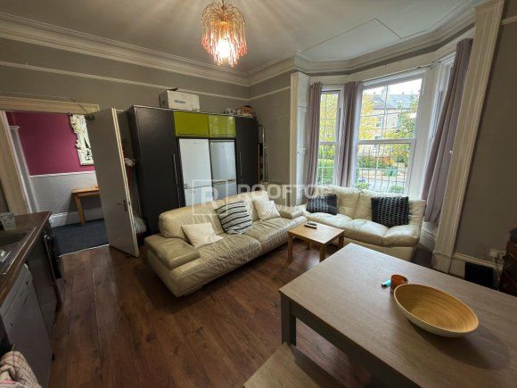 Property photo 3 of 19 9098455.Jpg