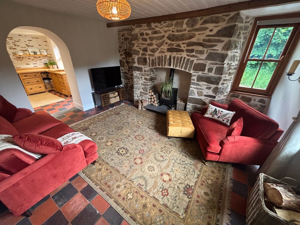 Property photo 2 of 24