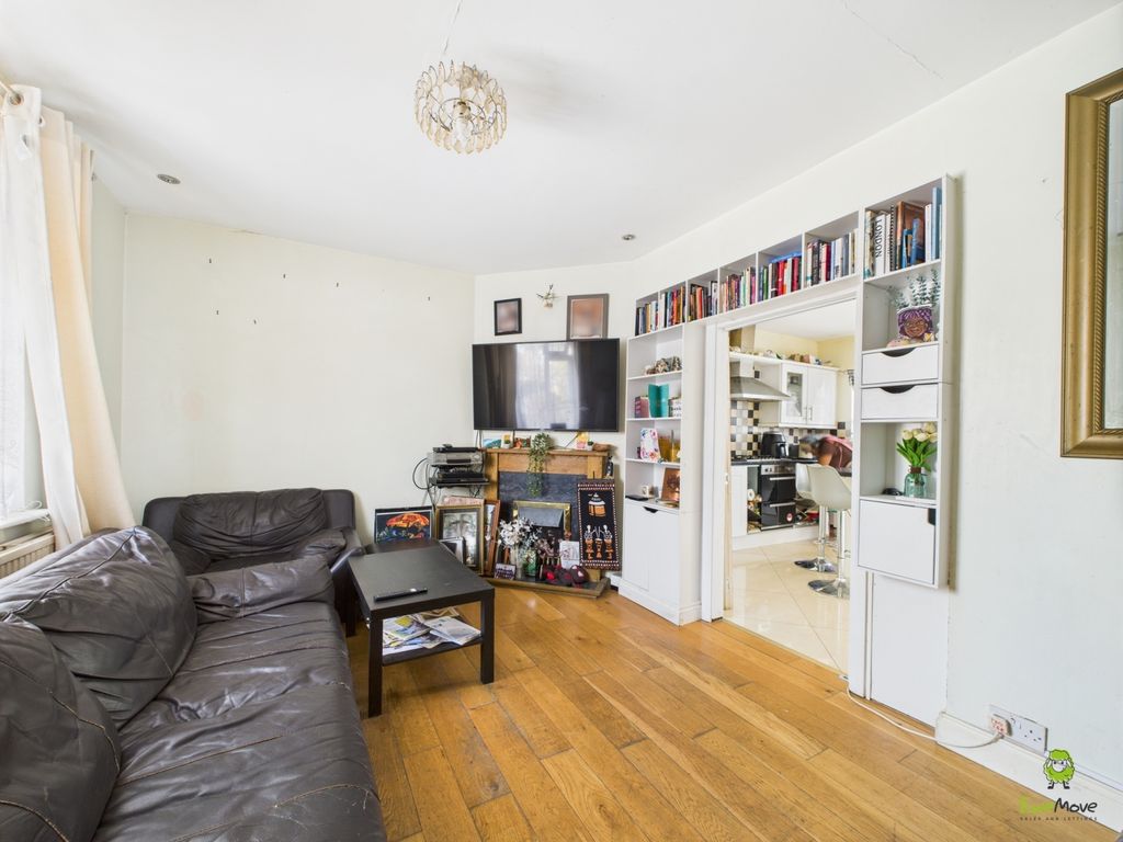 Property photo 3 of 13 Presented By Kevin At Ewemove Bexleyheath And Dart