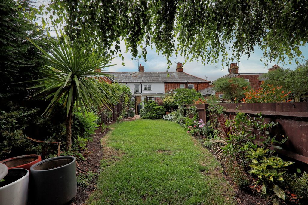 Property photo 2 of 21