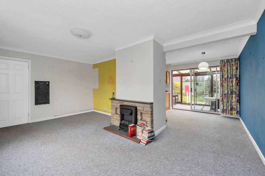 Property photo 3 of 20 Sitting Room