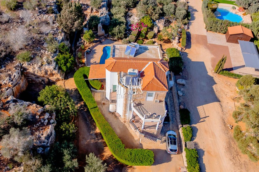 Property photo 1 of 48