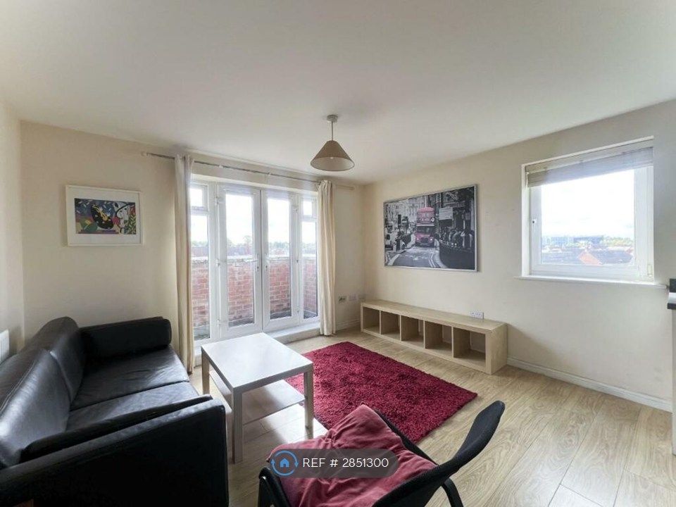 Property photo 2 of 12