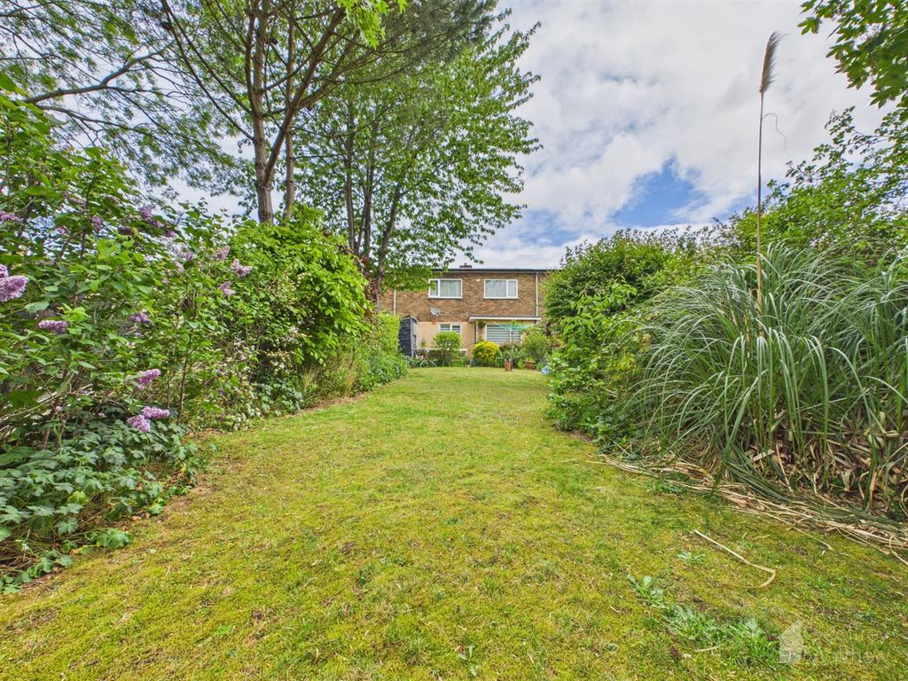 Property photo 1 of 8 Cam02365G0-Pr0467-Still004.Jpg