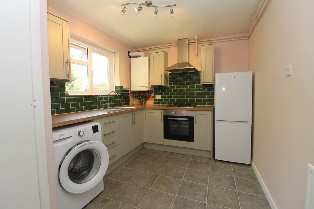 Property photo 3 of 5