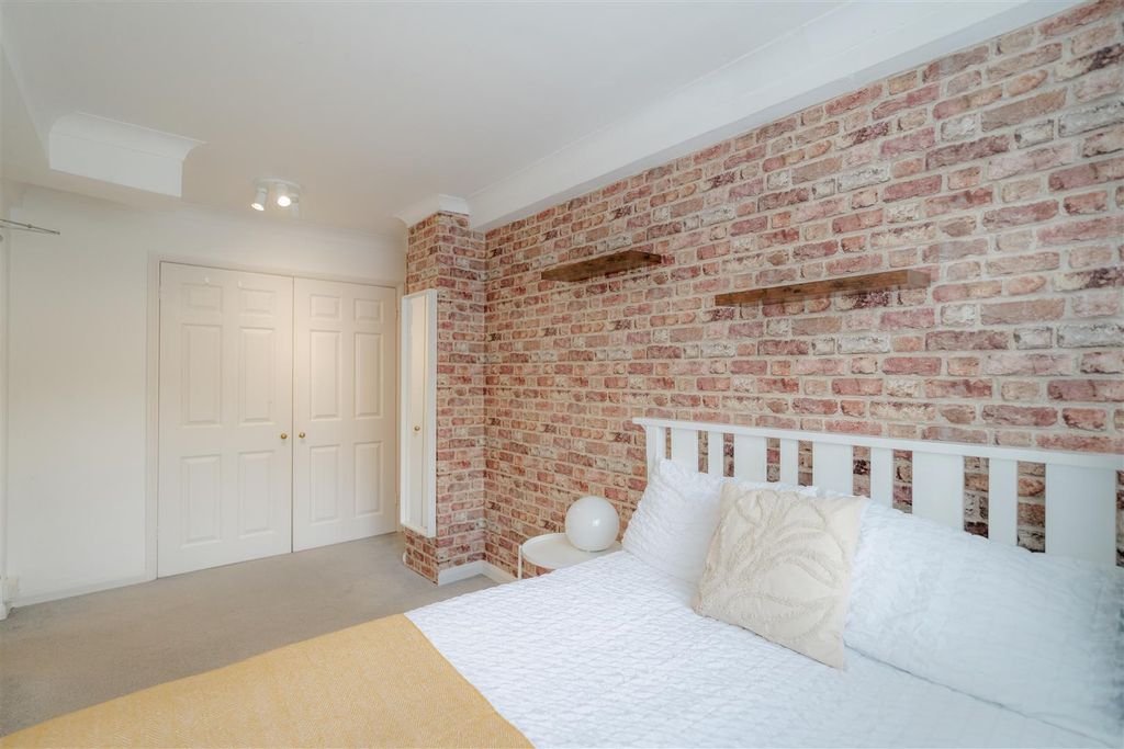 Property photo 3 of 12 Dsc09086.Jpg