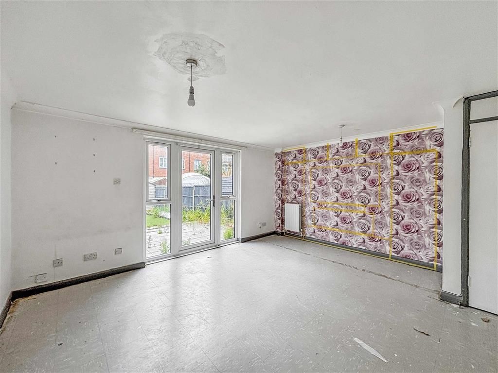 Property photo 3 of 5