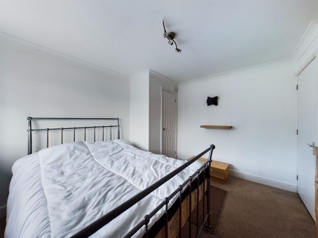 Property photo 3 of 6 1174732