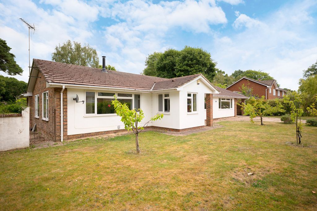 Property photo 1 of 16