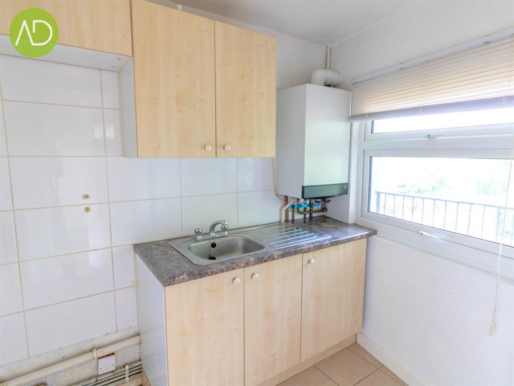 Property photo 2 of 8 5.Png