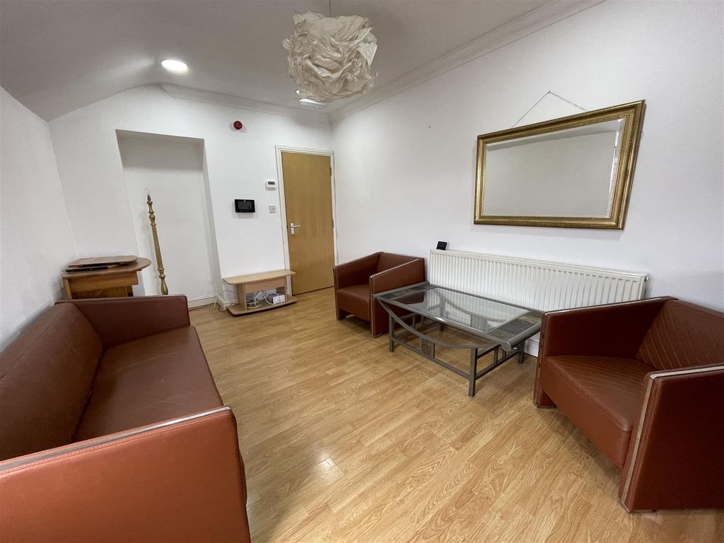 Property photo 2 of 9 Img_5230.Jpg