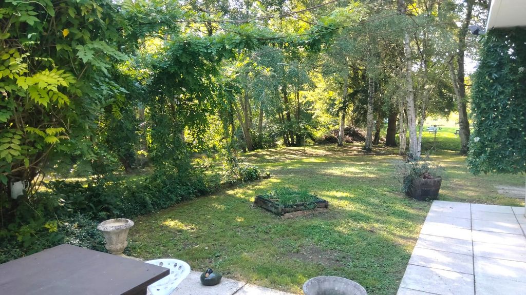 Property photo 2 of 30