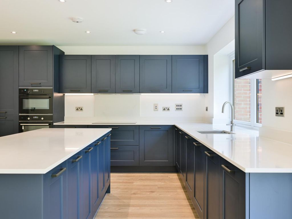 Property photo 3 of 12 Hollymead Square - The Noakes - Kitchen