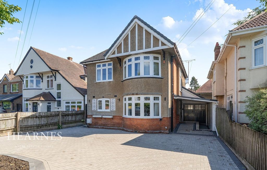 Property photo 1 of 16