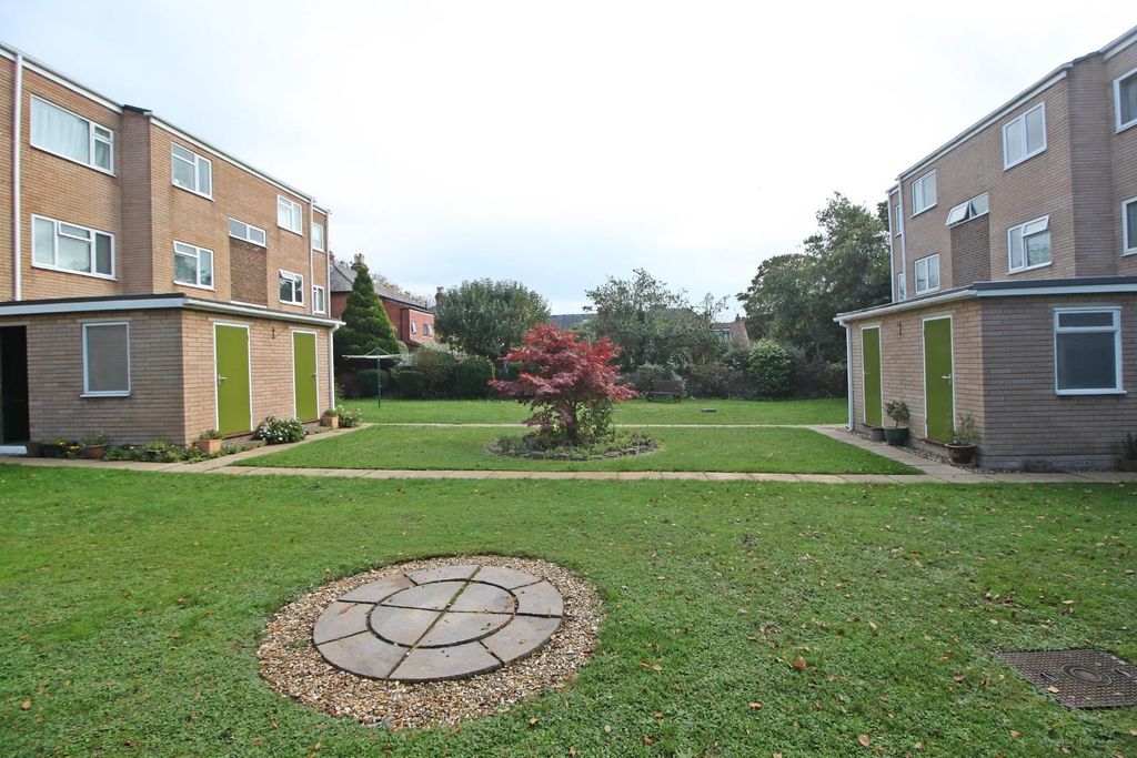 Property photo 2 of 4 Gardens.Jpg