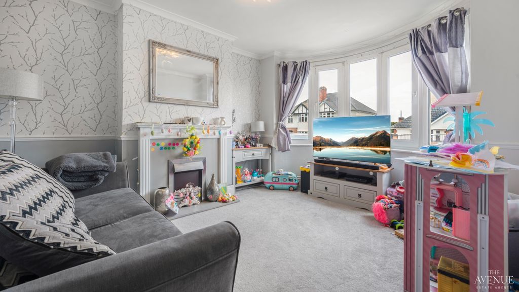 Property photo 2 of 21 3946536