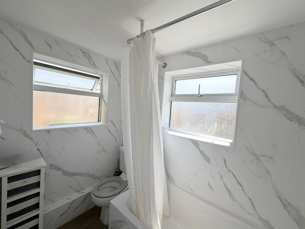 Additional image 2 of 3 bed terraced house for saleGrove Road, Grays RM17