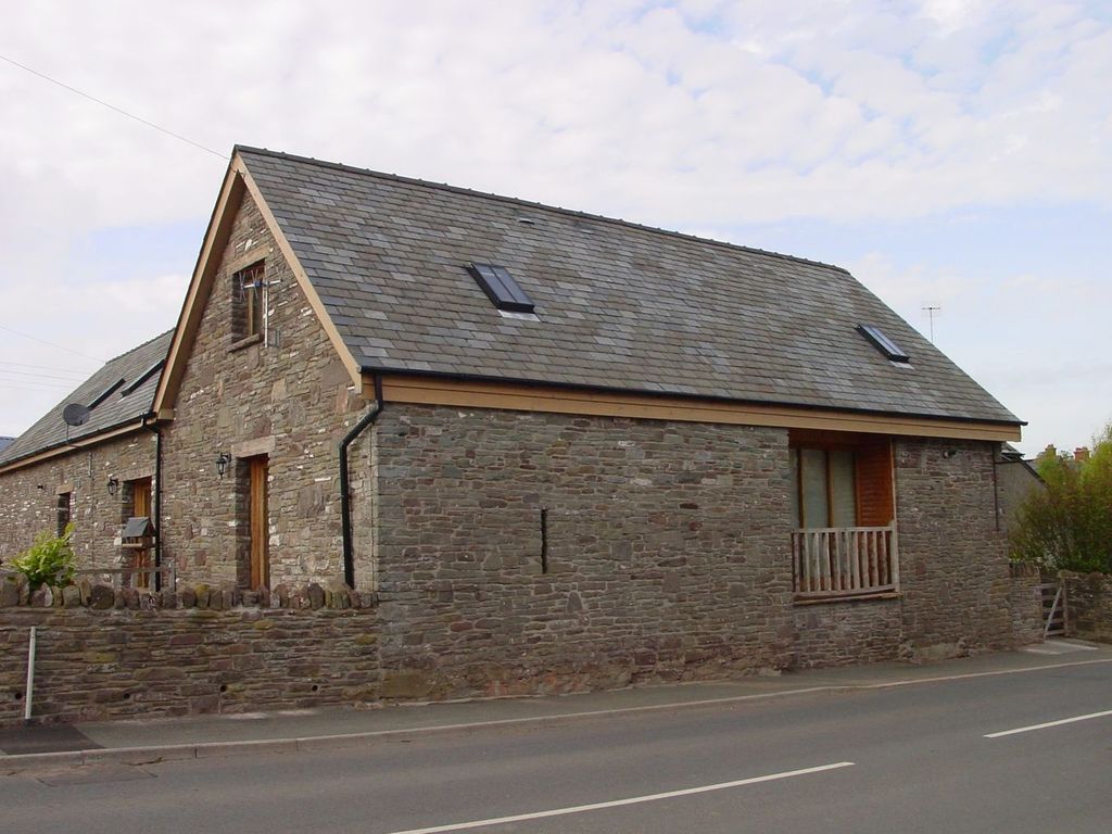 Property photo 1 of 7