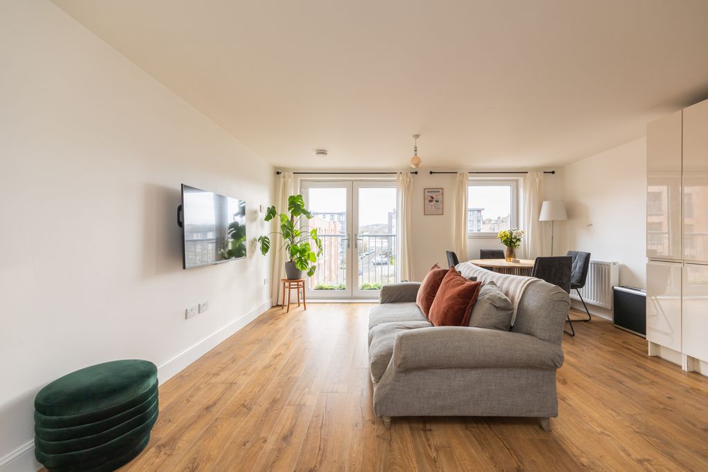 Property photo 2 of 20 Property Image 2