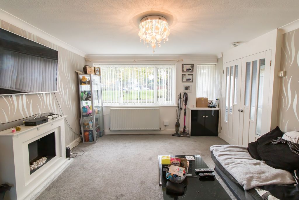 Property photo 2 of 17 Image 1