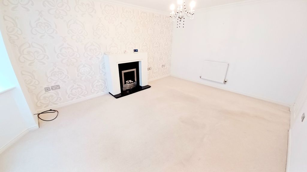 Property photo 2 of 31 20251208_130703