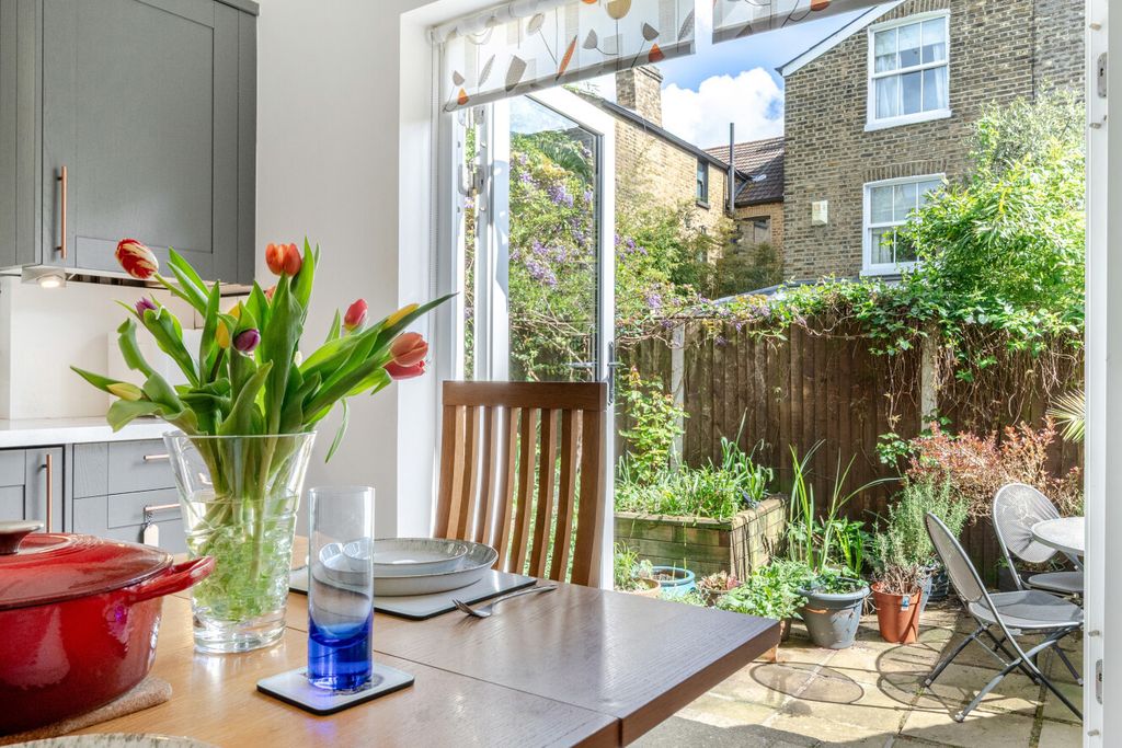 Property photo 1 of 17 1450859-6-69E7869...