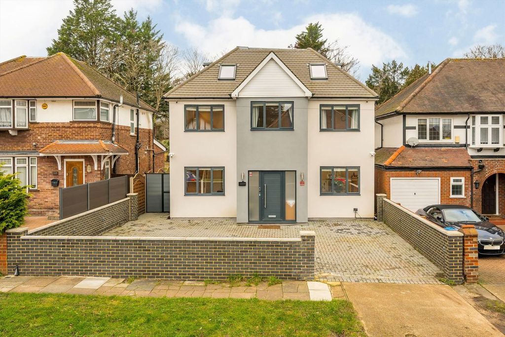 Property photo 1 of 9