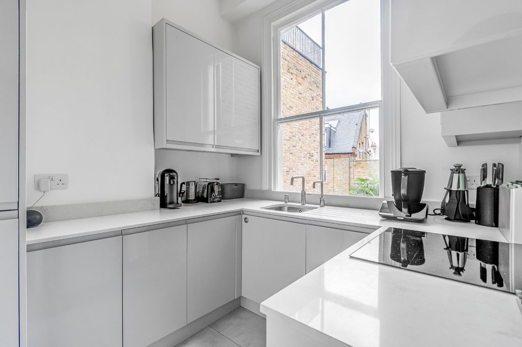 Property photo 3 of 14 Picture No. 20