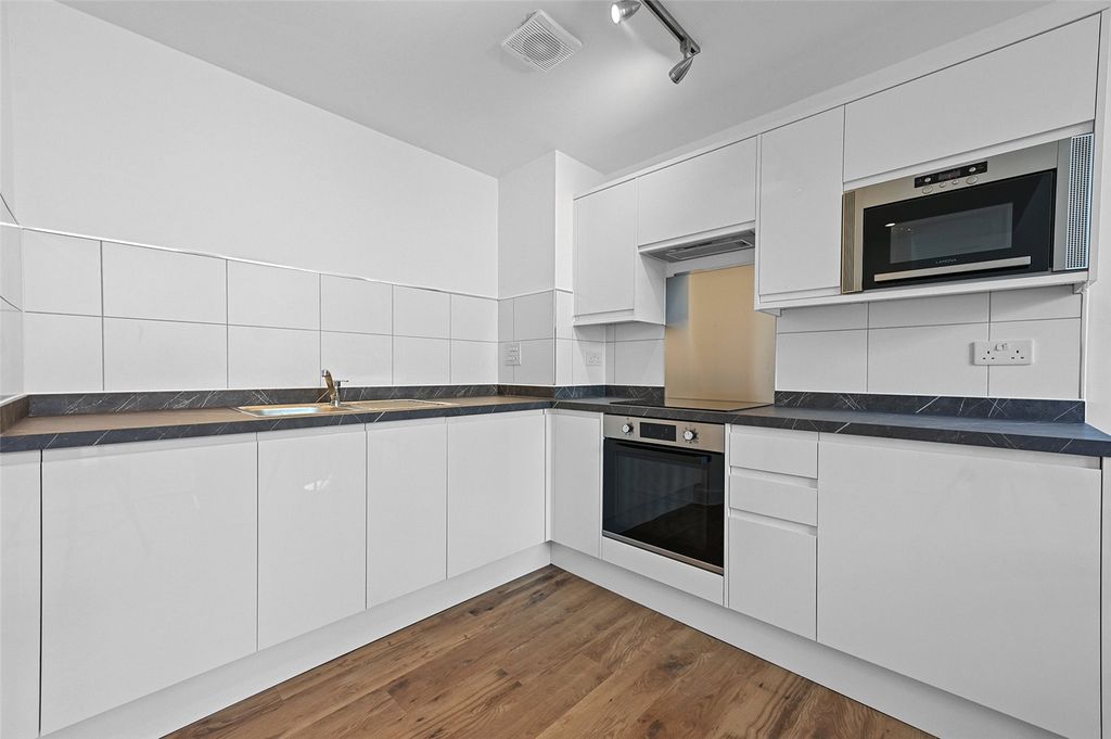 Property photo 2 of 15 Reception/ Kitchen