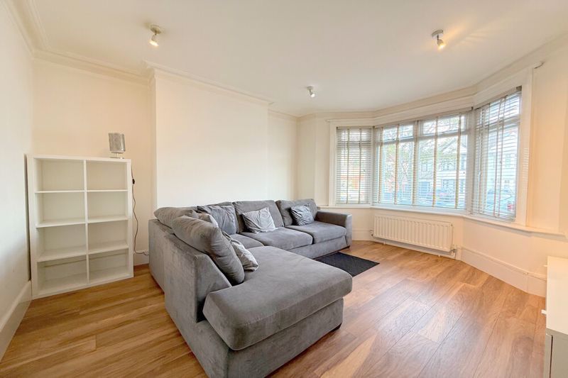 Property photo 2 of 9 Photo 7