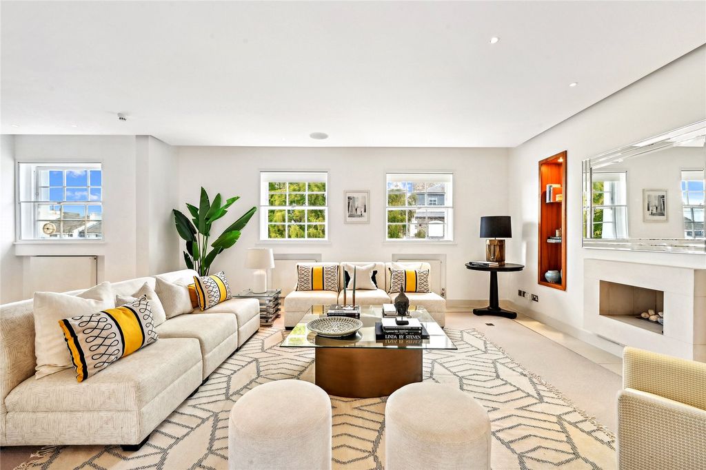 Property photo 1 of 20 Reception Room
