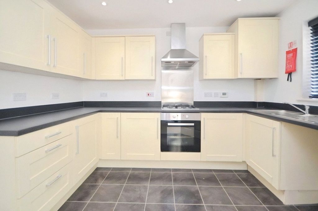 Property photo 2 of 12 Picture No. 26