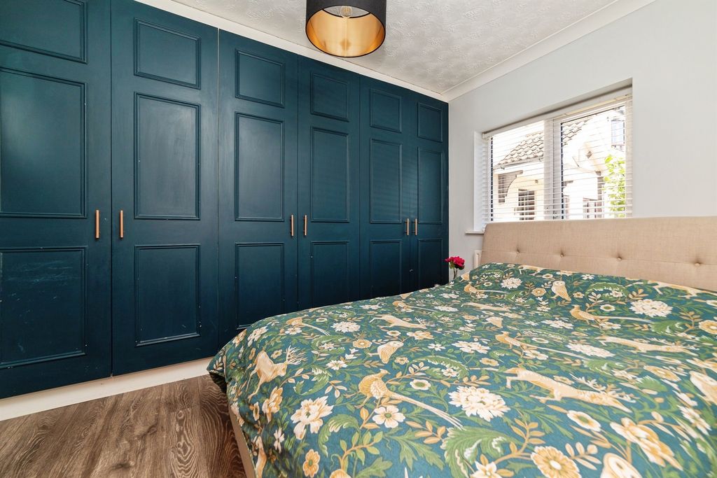 Additional image 10 of 2 bed maisonette for saleWillowdene, Watton At Stone, Hertford SG14