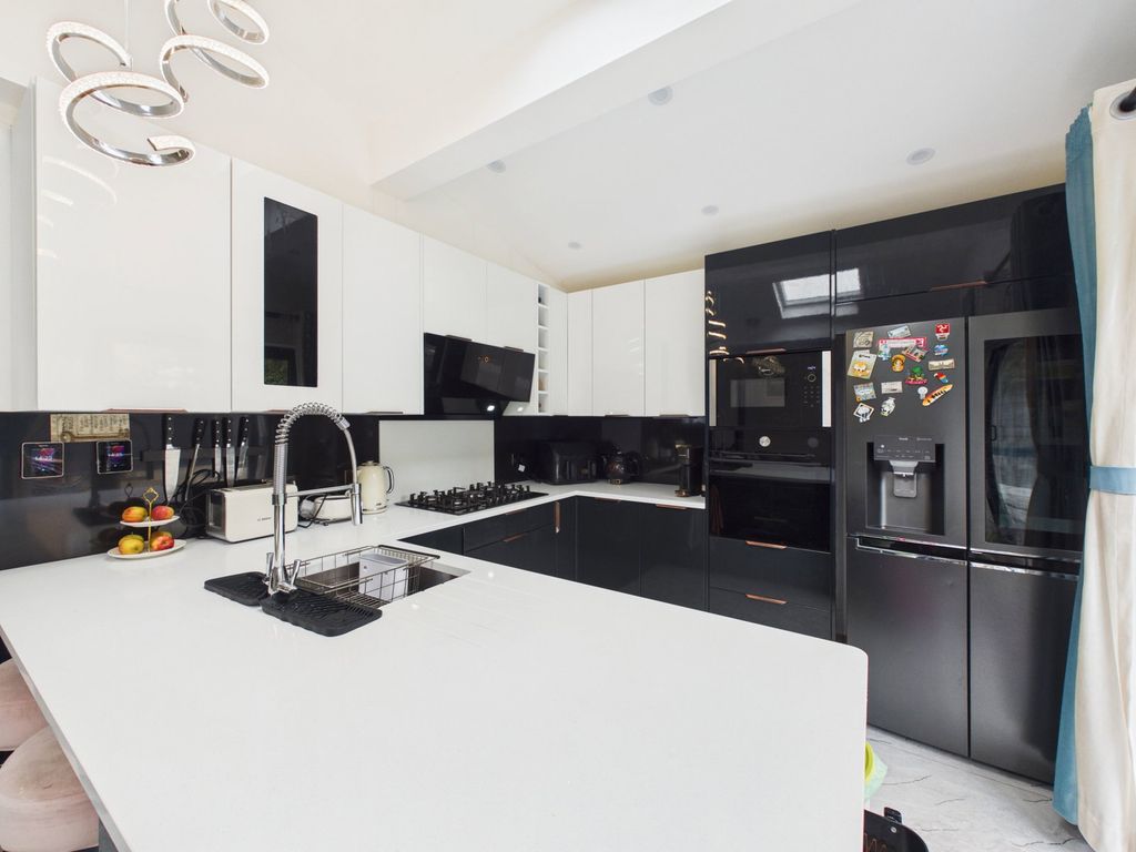 Property photo 2 of 57