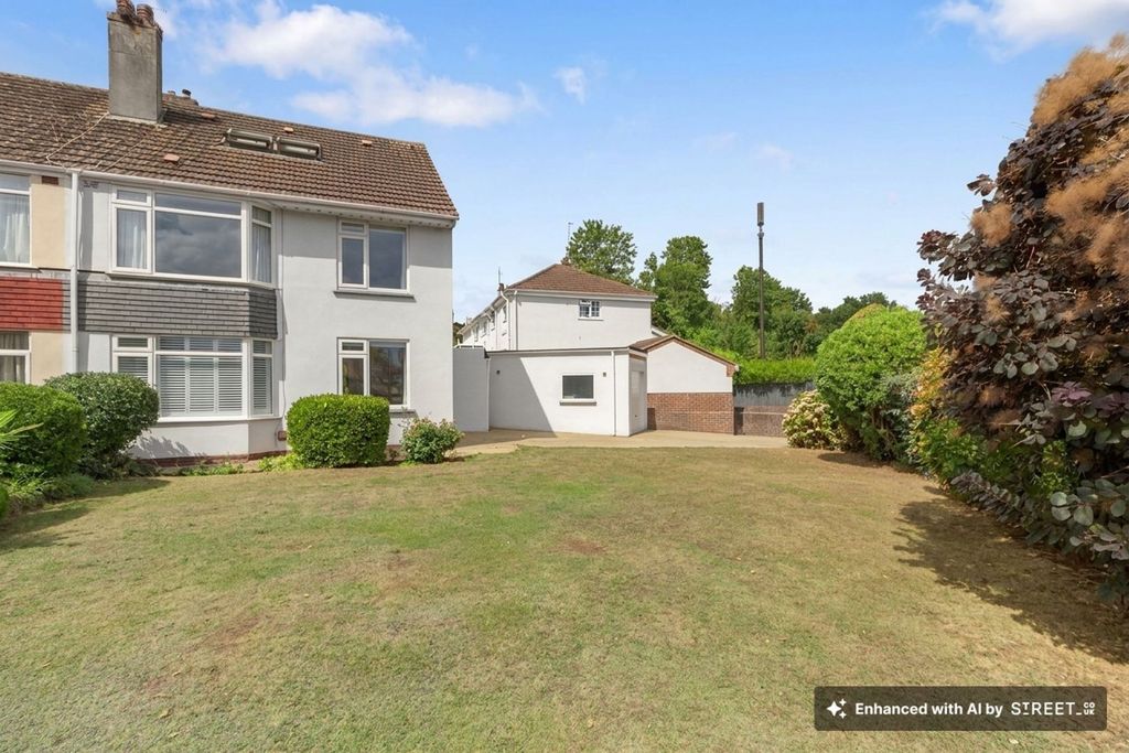 Property photo 1 of 41