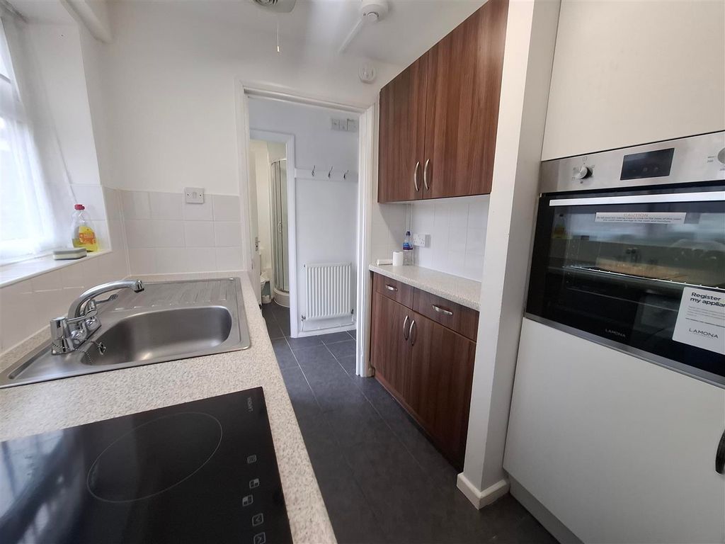 Property photo 2 of 8 Exterior