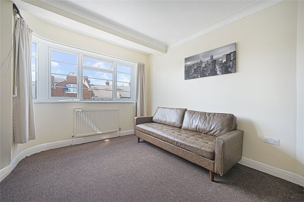 Property photo 2 of 9 Picture No. 02